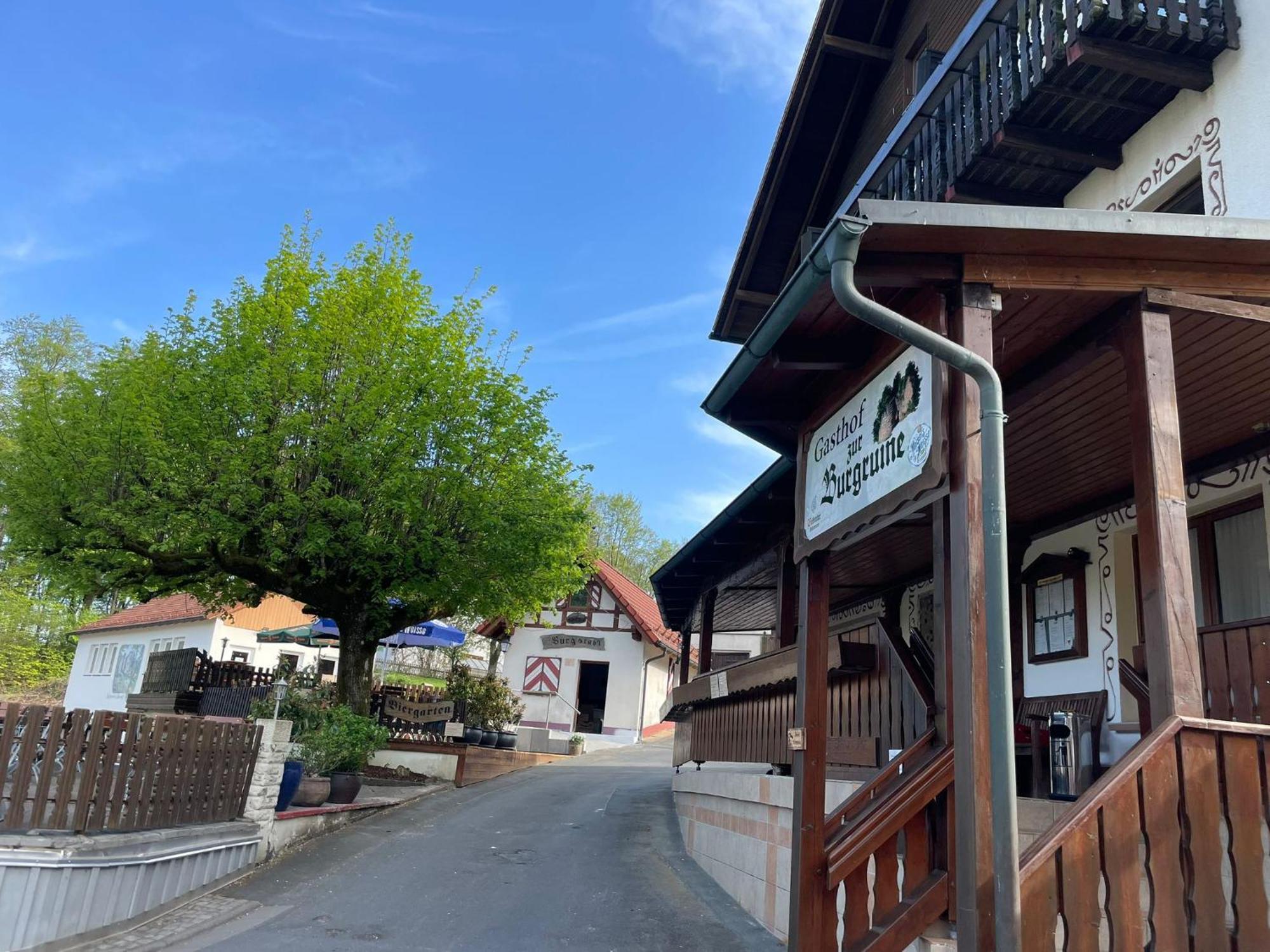Gasthof Zur Burgruine 波滕施泰因 外观 照片
