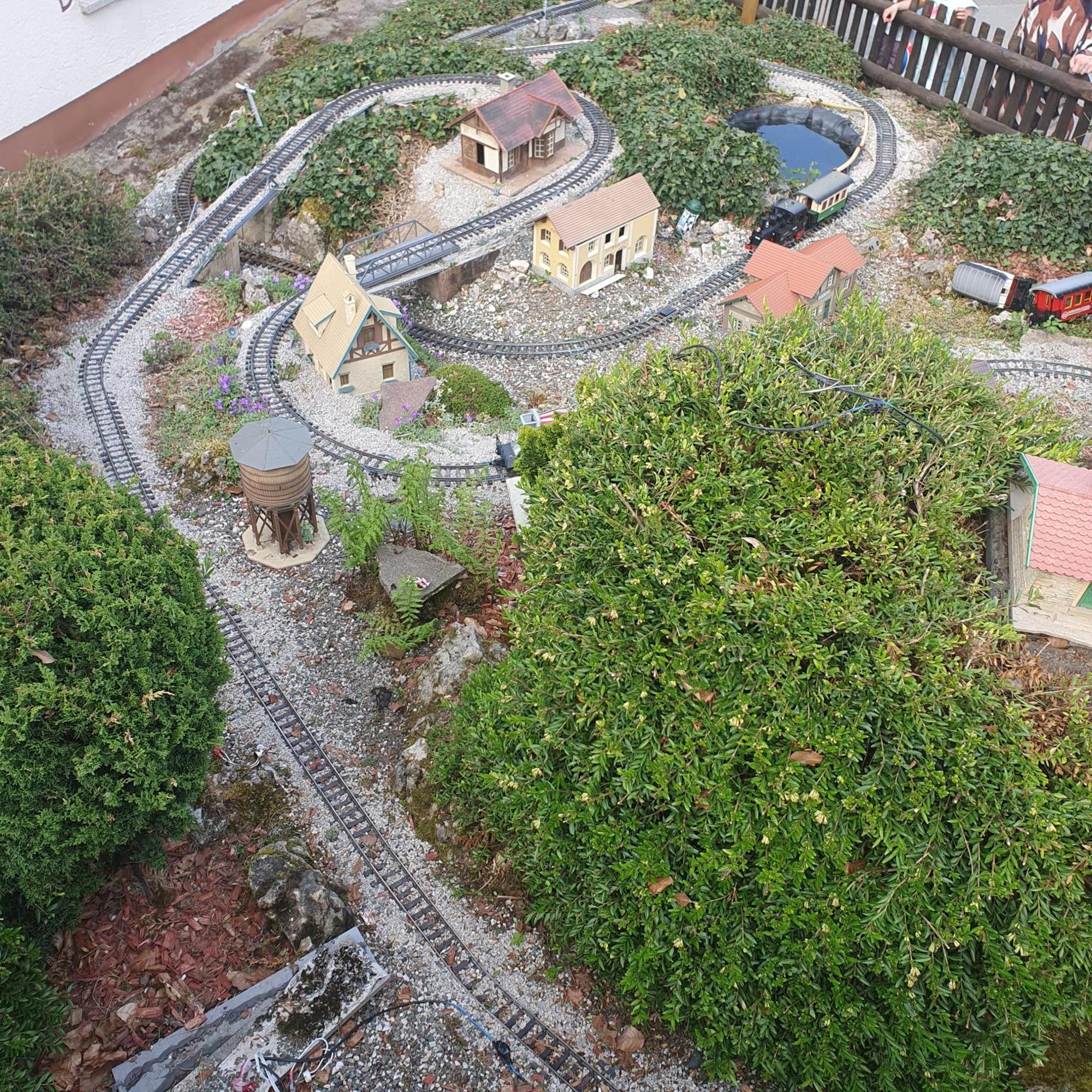 Gasthof Zur Burgruine 波滕施泰因 外观 照片