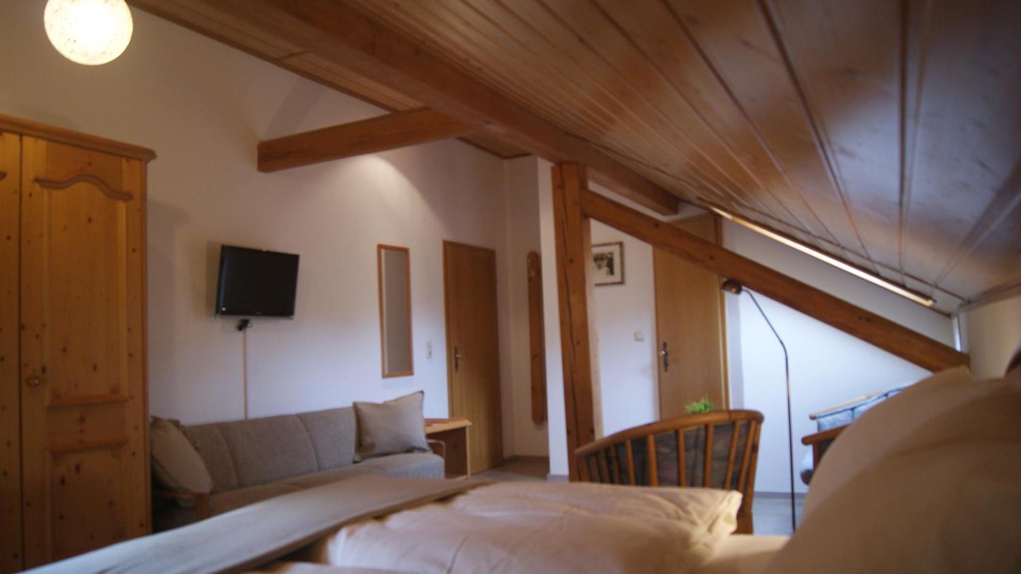 Gasthof Zur Burgruine 波滕施泰因 外观 照片