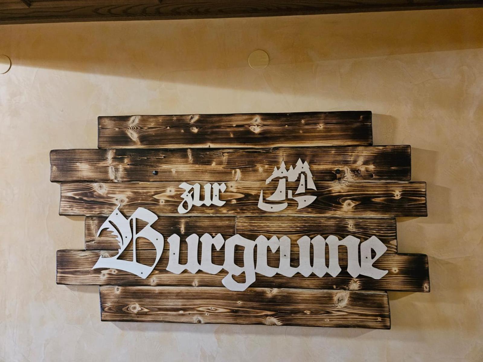 Gasthof Zur Burgruine 波滕施泰因 外观 照片